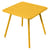 Table carrée Luxembourg métal jaune / 80 x 80 cm - 4 pieds - Fermob