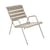 Fauteuil bas Monceau métal beige / Empilable - Fermob