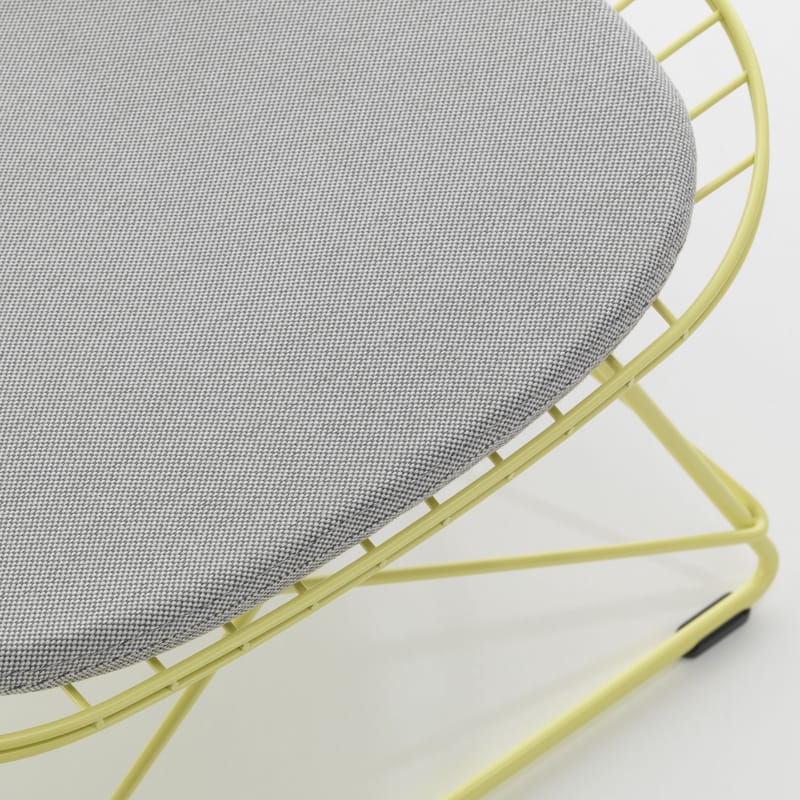 https://media.madeindesign.com/cdn-cgi/image/format=webp,width=800,height=800,quality=80/https://media.madeindesign.com/nuxeo/products/1/0/seat-cushion-soft-seat-outdoor-grey-simmons-55-fabric_madeindesign_404794_original.jpg