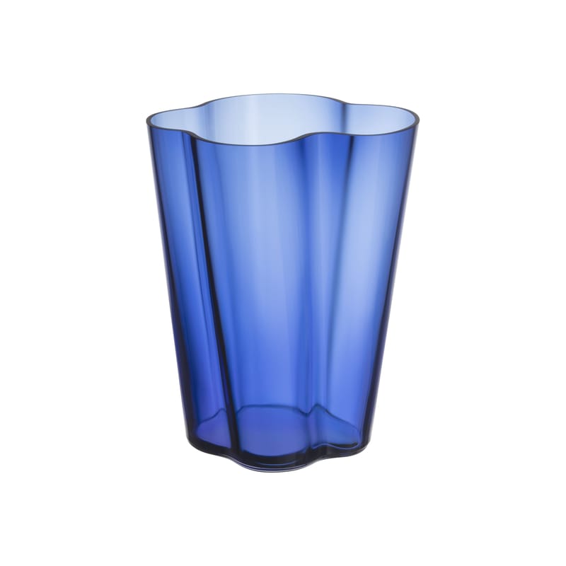 Decoration - Vases - Aalto Vase glass blue / 21 x 21 x H 24 cm - Alvar Aalto, 1936 - Iittala - Ultramarine - Mouth blown glass