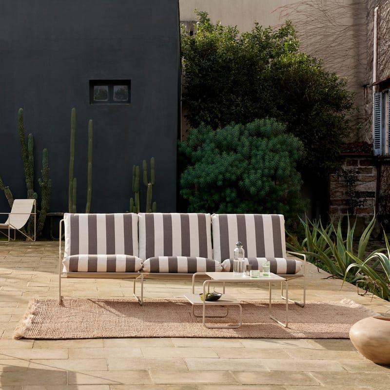 Divano da giardino a 3 posti Desert Stripe di Ferm Living - marrone