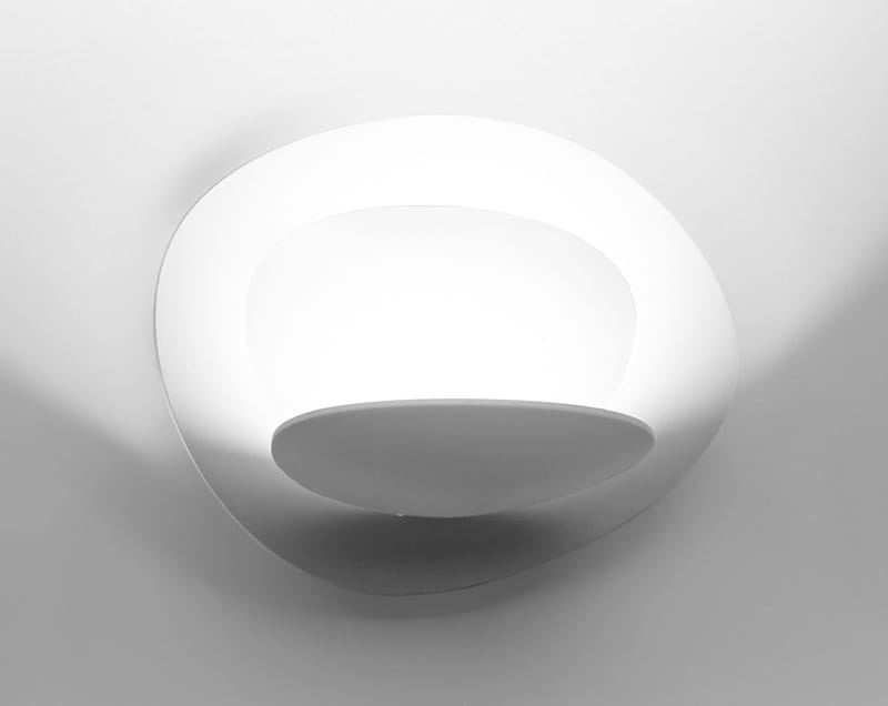 Leuchten - Wandleuchten - Wandleuchte Pirce Micro metall weiß LED / L 22 cm - Artemide - Weiβ - klarlackbeschichtetes Aluminium
