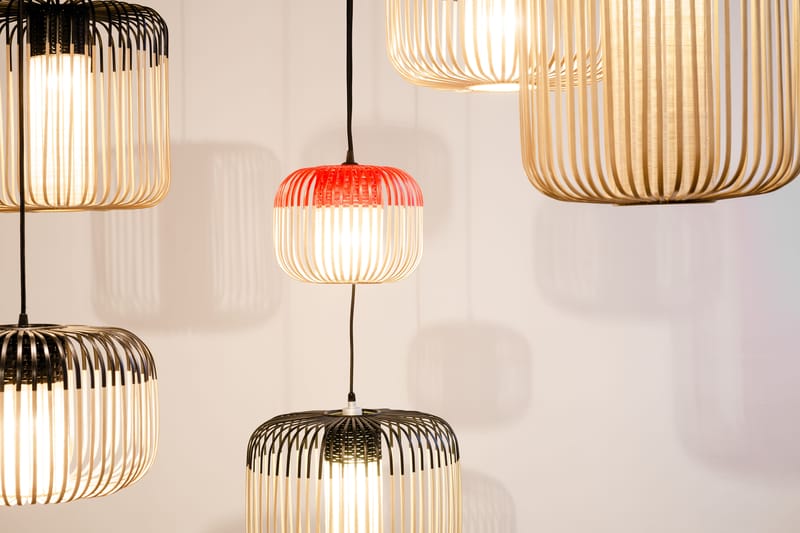 Pendelleuchte Bamboo Light XS von Forestier - schwarz bambus natur | Made  In Design