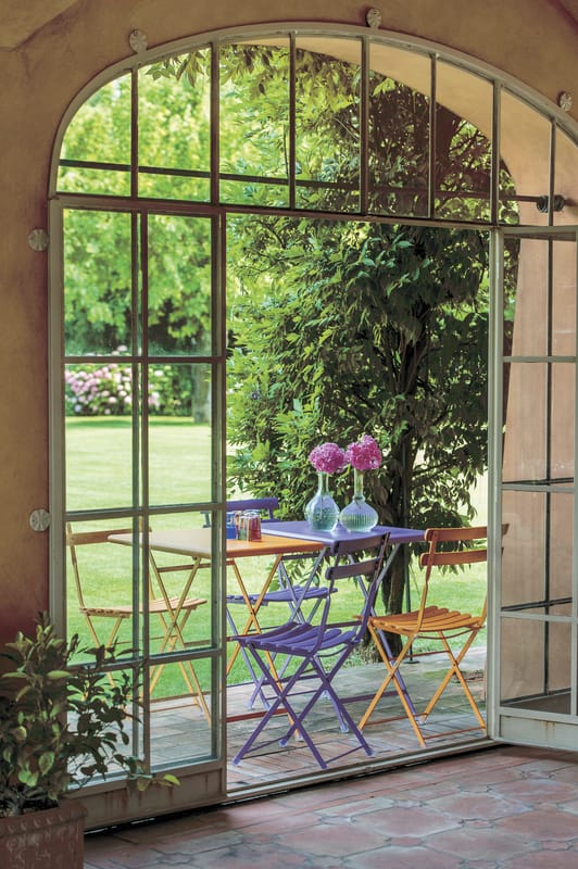 Emu hotsell folding chairs