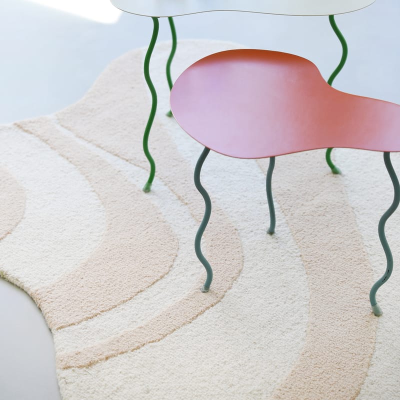 Teppich Liquid von & klevering - gebrochen weiß beige | Made In Design