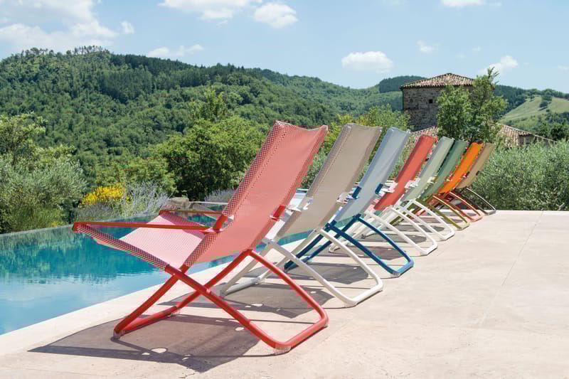 Beige store sun loungers