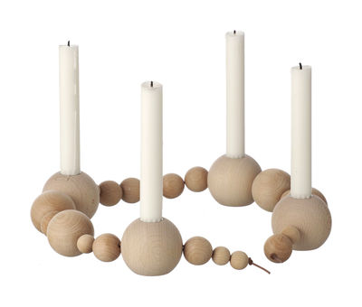 Dekoration - Spaßig und ausgefallen - String Kerzenleuchter variabel - B 85 cm - Ferm Living - Natur - Holz, Leder