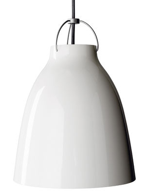 Lighting - Pendant Lighting - Caravaggio Medium Pendant by Fritz Hansen - White - Ø 25,7 cm - Lacquered aluminium