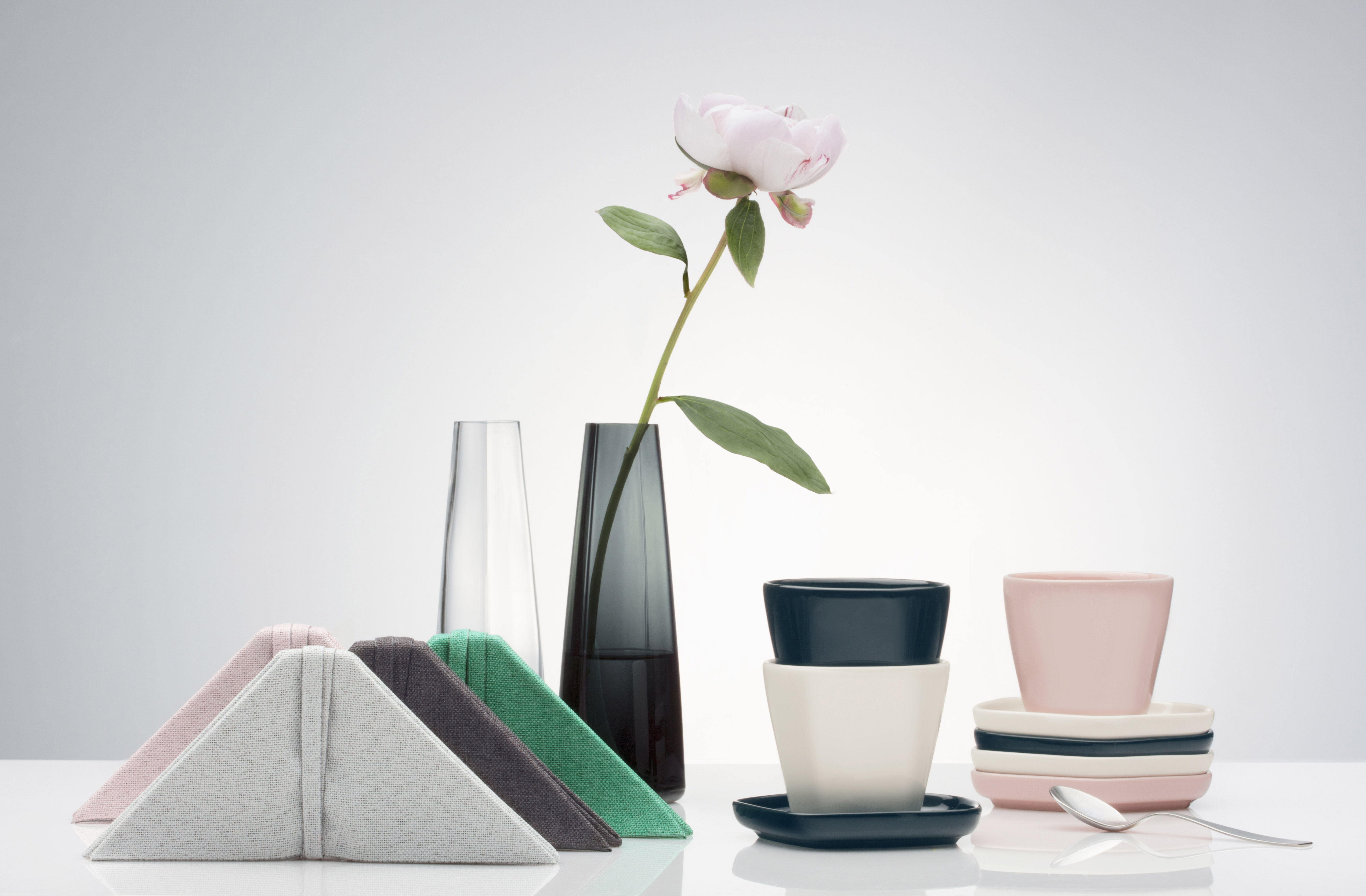 Iittala Iittala X Issey Miyake Espresso cup - Pink | Made In Design UK