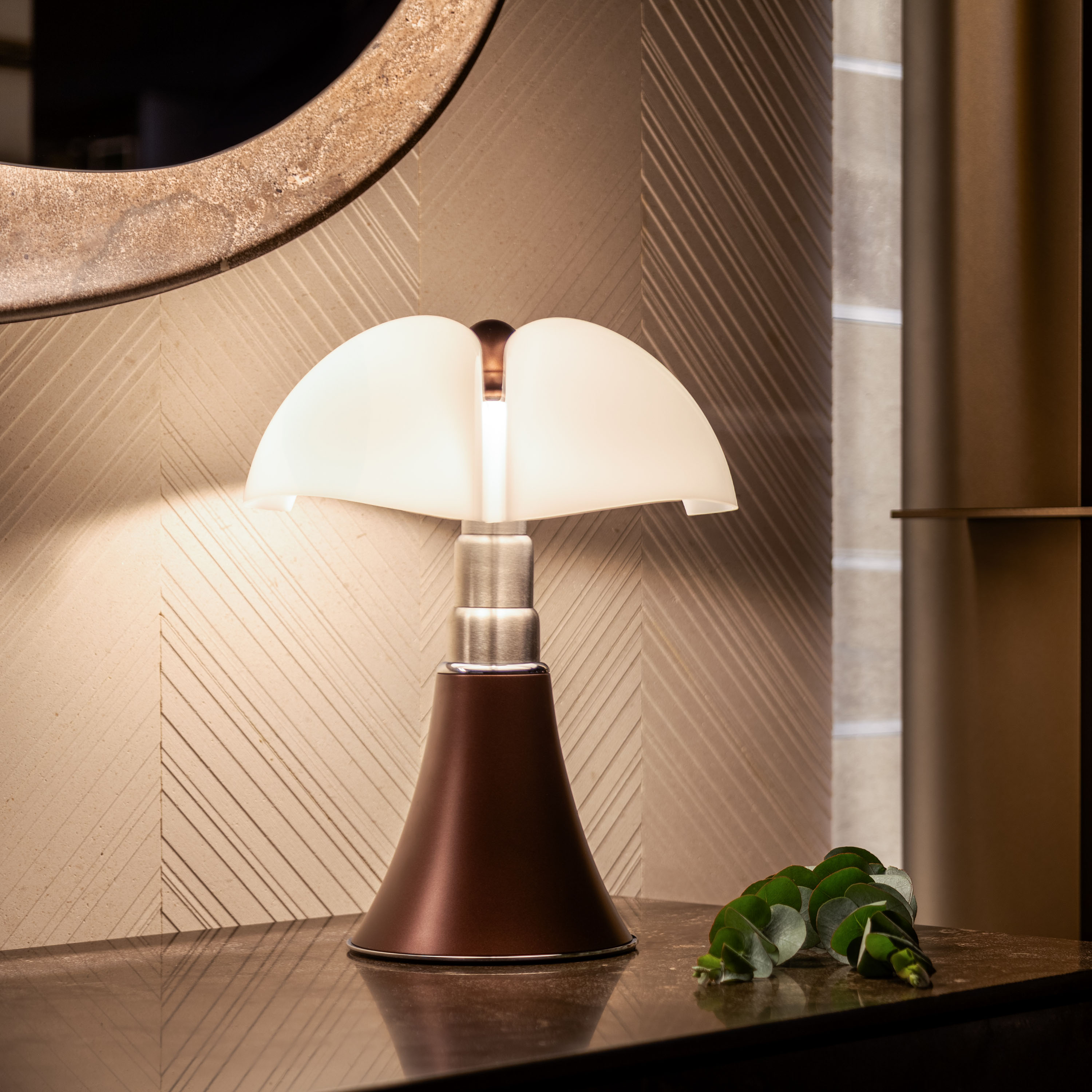 Lampe de table Pipistrello Martinelli Luce - Luminaires iconiques