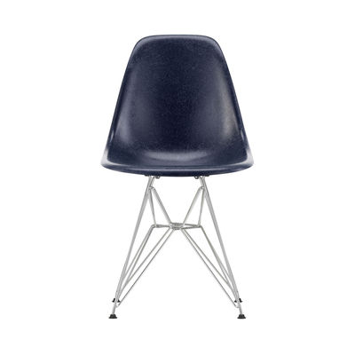 Furniture - Chairs - DSR - Eames Fiberglass Side Chair Chair - / (1950) - Chromed legs by Vitra - Navy blue / Chrome legs - Chromed steel, Polyester reinforced with fibreglass 