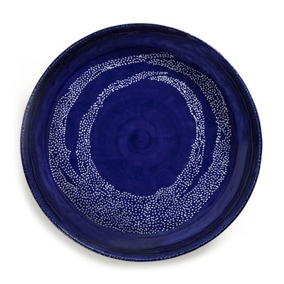 Tableware - Trays and serving dishes - Feast Serving dish - Medium / Ø 36 x H 6 cm by Serax - Dots / Lapis lazuli & white - Enamelled sandstone