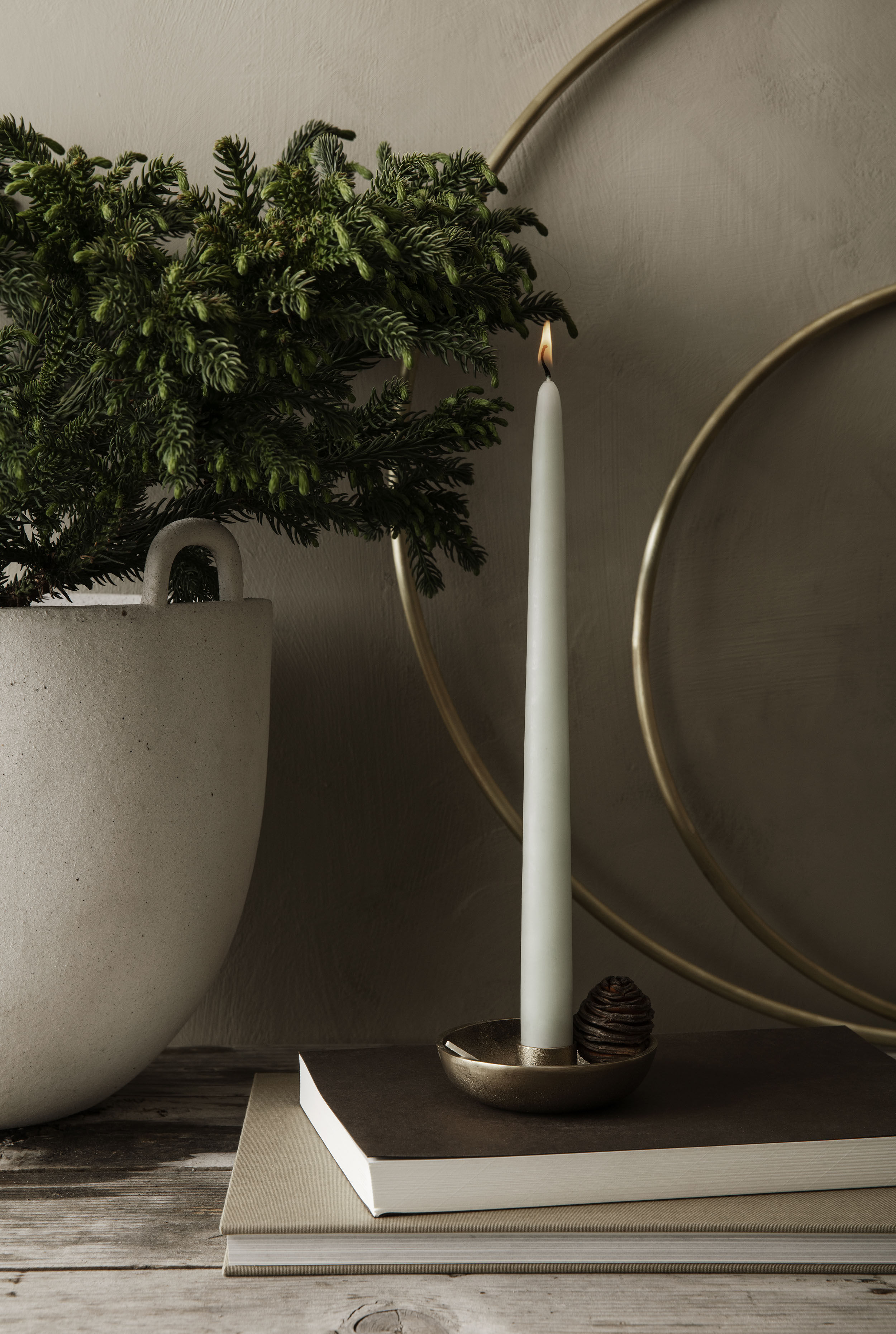 Candela lunga Dipped di Ferm Living - verde