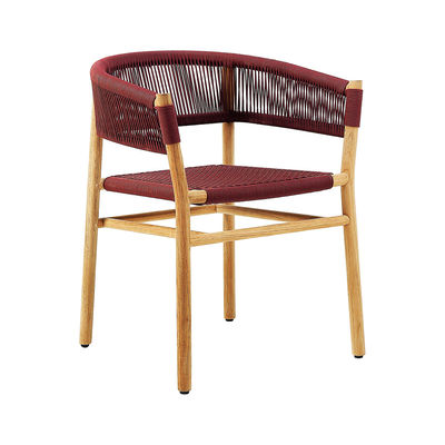 Mobilier - Chaises, fauteuils de salle à manger - Fauteuil empilable Kilt / Teck & corde synthétique - Ethimo - Rouge Rubis / Teck naturel - Corde synthétique, Teck certifié FSC