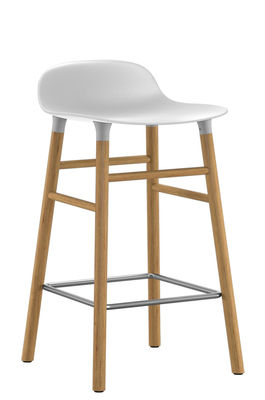 Furniture - Bar Stools - Form Bar stool - H 65 cm / Oak leg by Normann Copenhagen - White / oak - Oak, Polypropylene