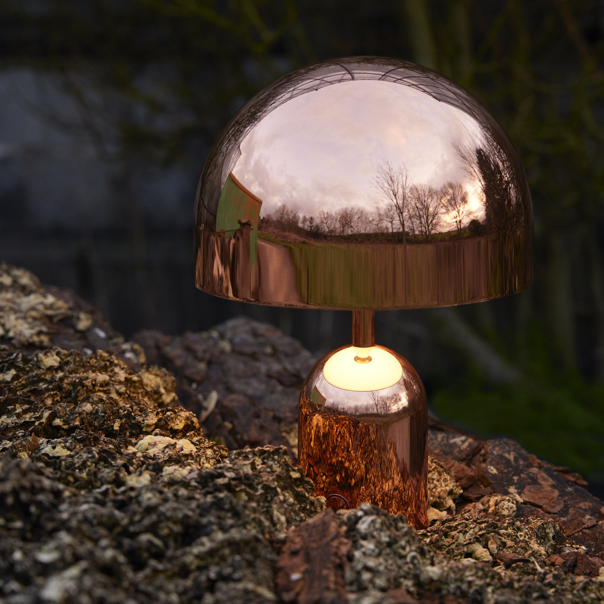 Lampada senza fili ricaricabile Stone Portable LED di Tom Dixon - bianco