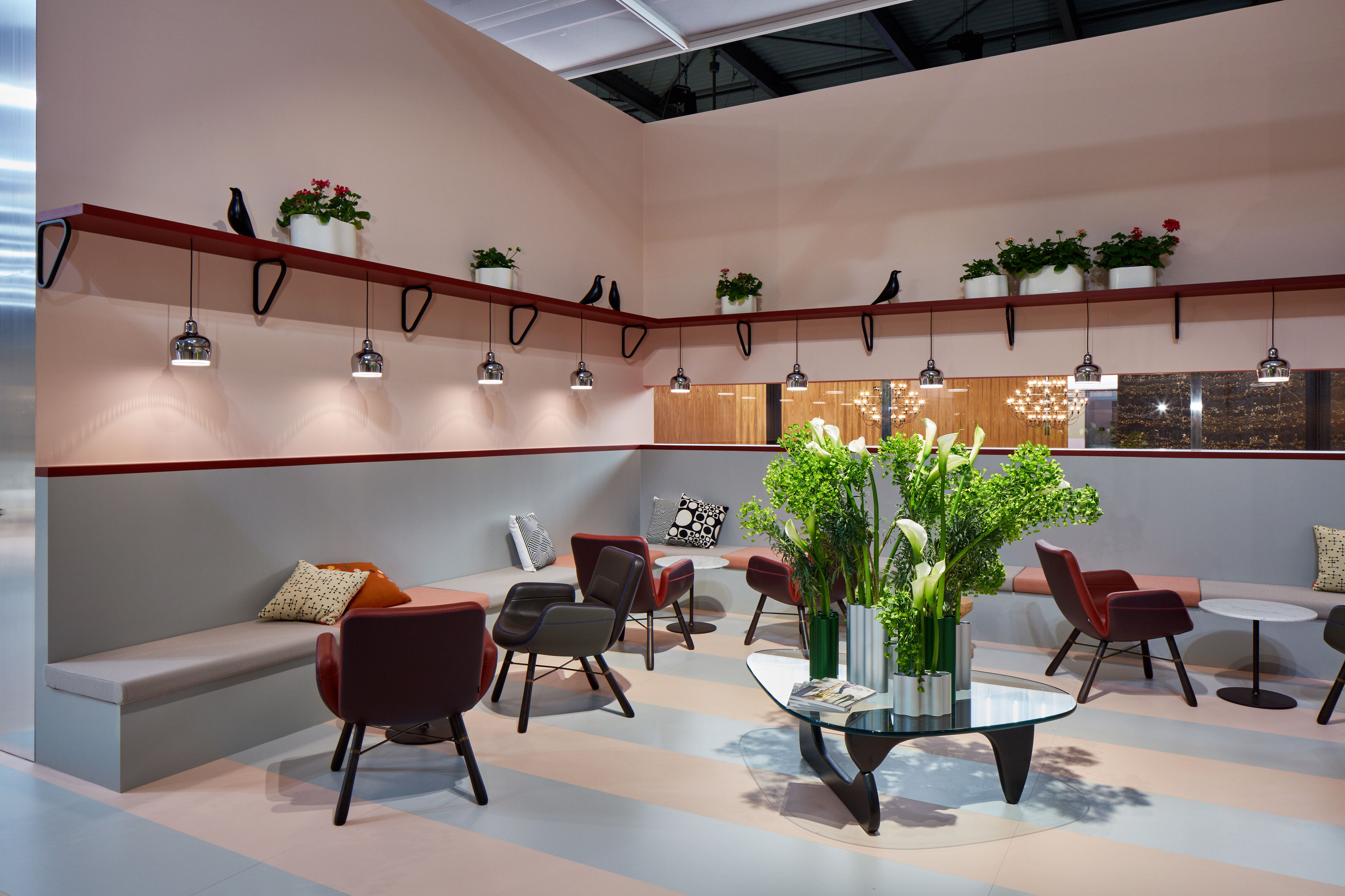 Vitra Noguchi Coffee Table Coffee table transparent walnut