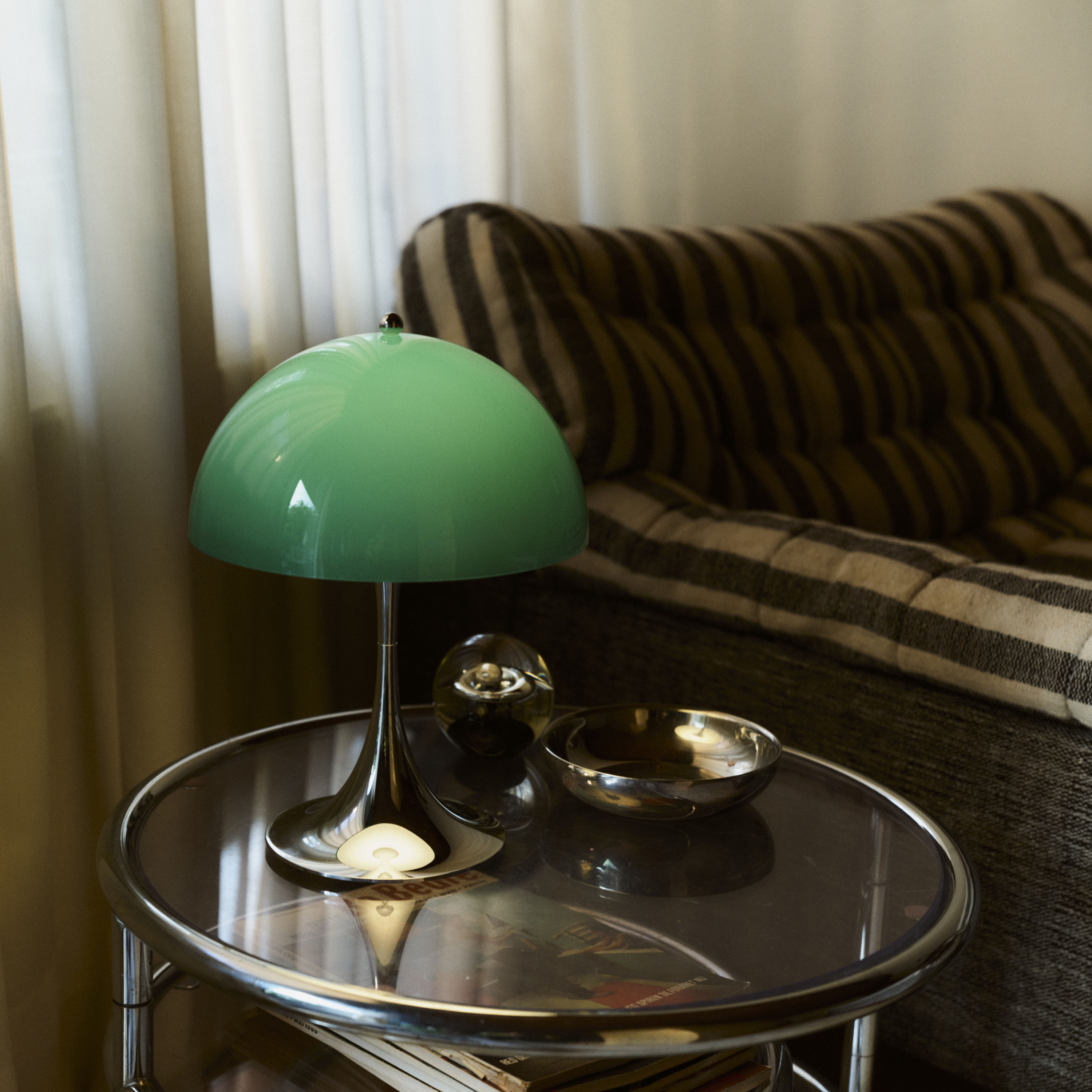 Lampe extérieur sans fil rechargeable Panthella Portable LED The Originals Louis Poulsen - verner panton design