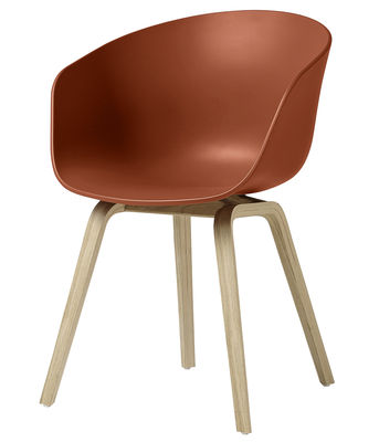 Arredamento - Sedie  - Poltrona About a chair AAC22 / Plastica & gambe legno - Hay - Arancione / Gambe legno naturale - Polipropilene, Rovere verniciato opaco