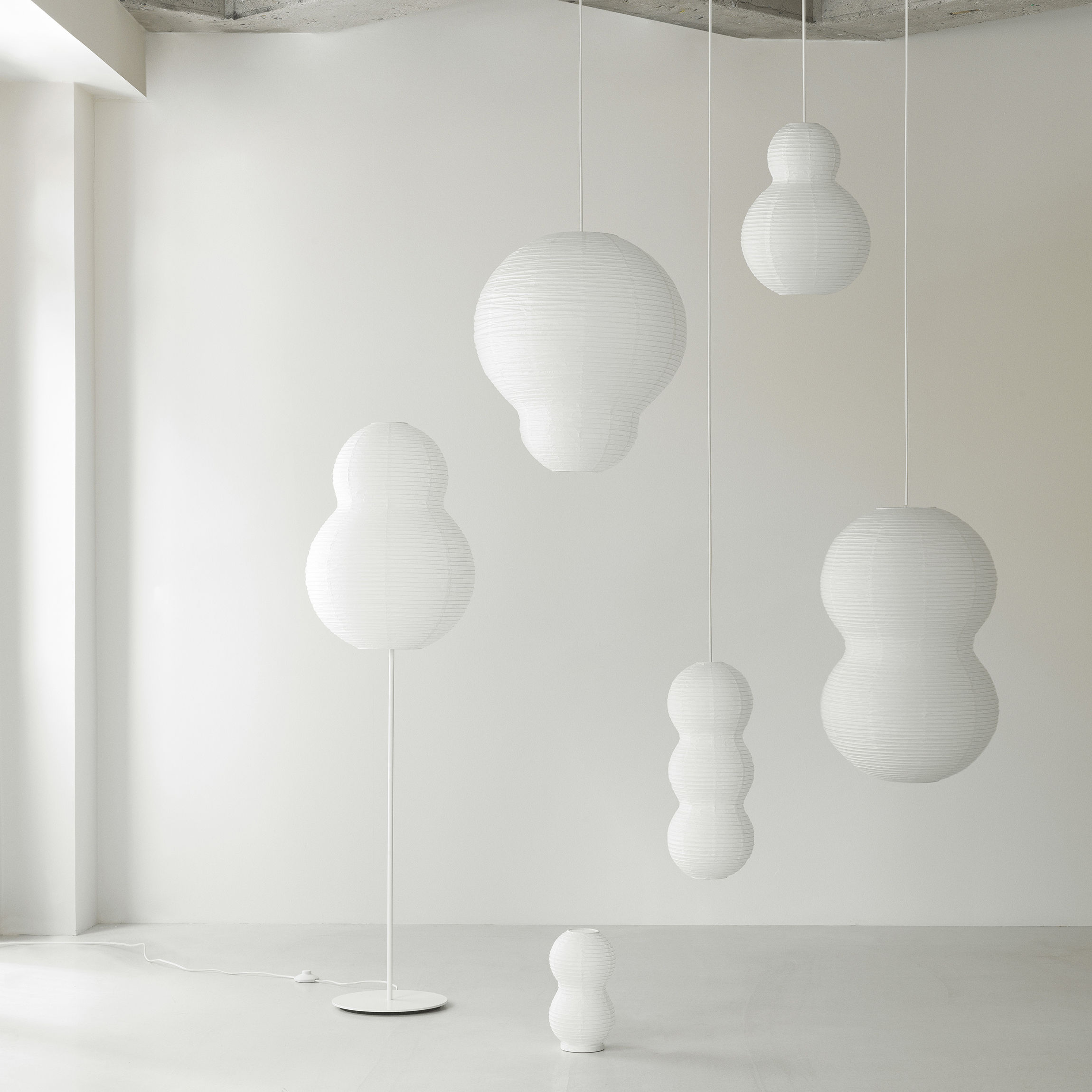 Paralume Bianco Lampada Da Tavolo In Carta Di Riso - Comodino Bianco Con Cavo 1.8m, Attacco E14 E Lampadina Inclusa Illuminazione Naturale