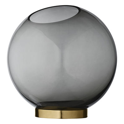 Decoration - Vases - Globe Large Vase - H 20,5 cm x Ø 21 cm - Brass base by AYTM - Black / Brass - Blown glass, Brass