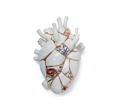 Decoration - Vases - Love in Bloom Kintsugi Vase - / Human heart in porcelain and 24K gold - H 25 cm by Seletti - White & gold / Colourful patterns - 24K gold, China