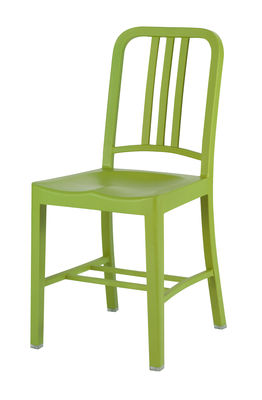 Furniture - Chairs - 111 Navy chair Chair - Recycled plastic by Emeco - Grass green - Fibreglass