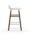 Form Bar stool - H 65 cm / Walnut leg by Normann Copenhagen