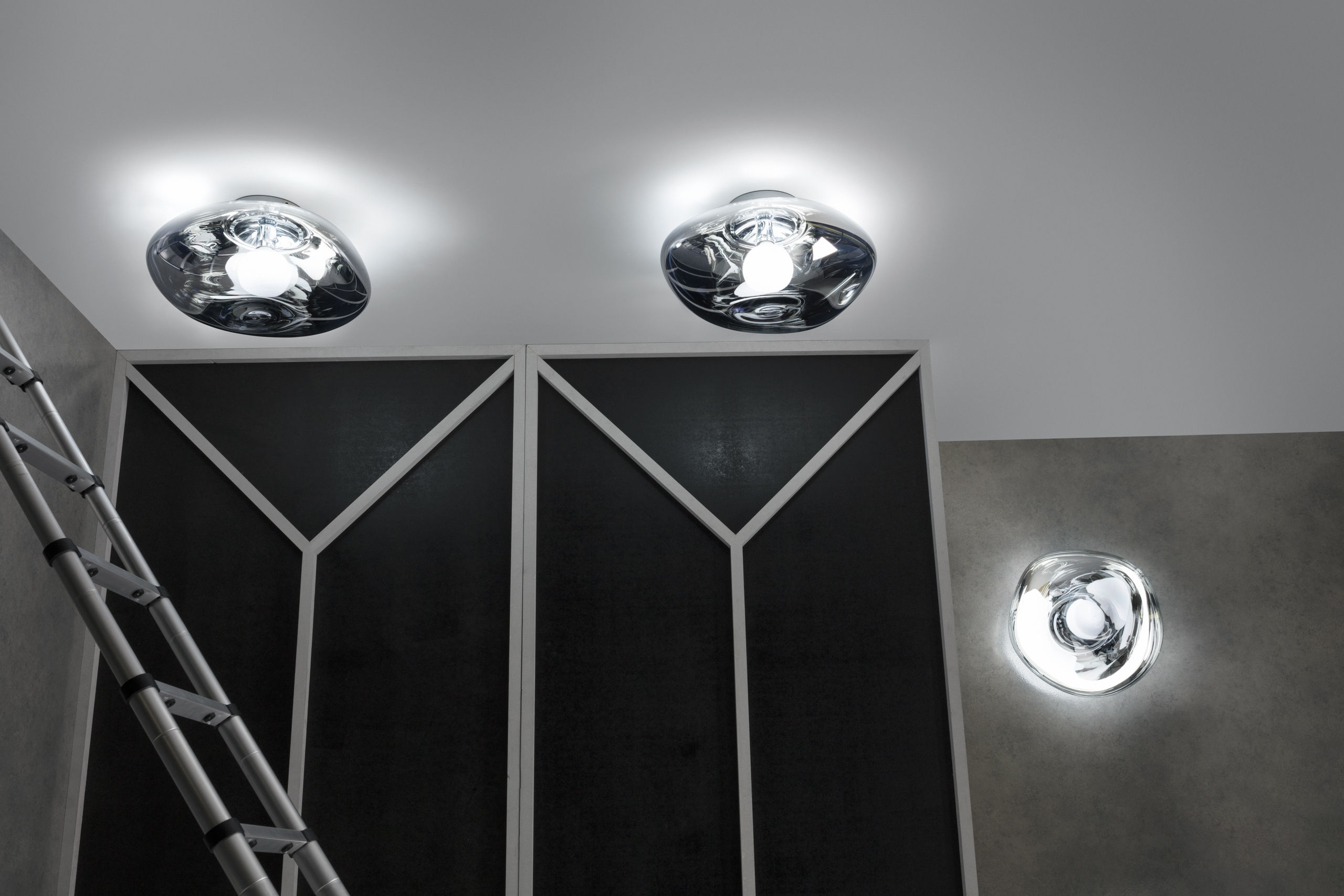 Wandleuchte mit Stromkabel Melt von Tom Dixon - Silber/Metall | Made In