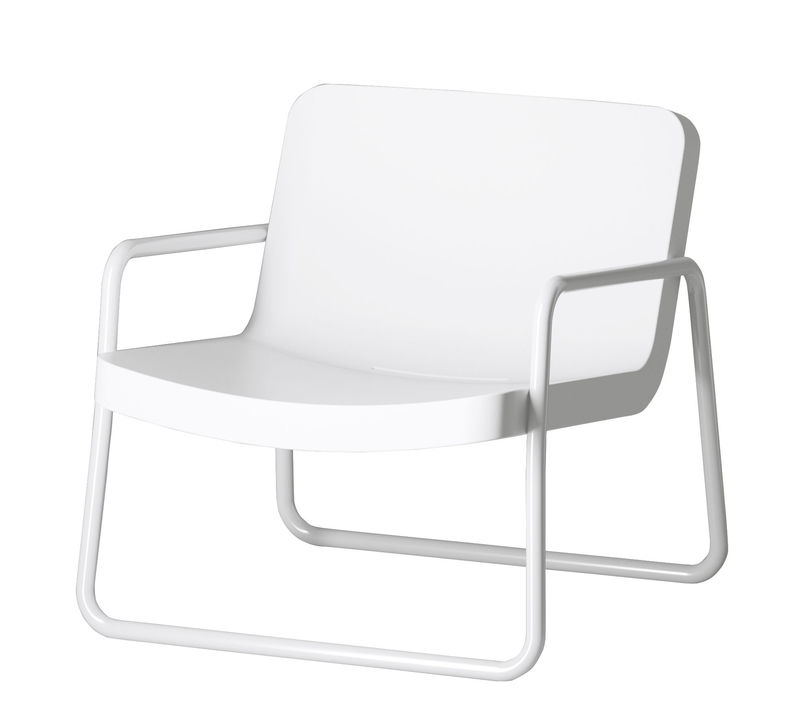 Furniture - Armchairs - Time out Low armchair plastic material white Stackable - Serralunga - White / Feet white - Lacquered metal, Polythene