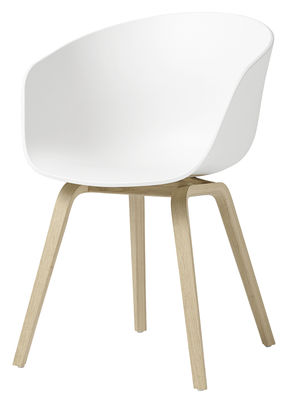 Mobilier - Chaises, fauteuils de salle à manger - Fauteuil About a chair AAC22 / Plastique & chêne verni mat - Hay - Blanc / Chêne verni mat -  Contreplaqué de chêne verni mat, Polypropylène