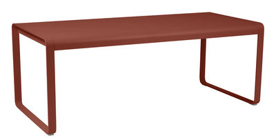 Fermob - Table rectangulaire Bellevie en Métal, Aluminium - Couleur Rouge - 196 x 90 x 74 cm - Desig