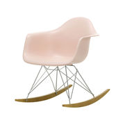 Rocking chair RAR - Eames Plastic Armchair - / (1950) - Gambe cromate & legno chiaro di Vitra - Rosa - Materiale plastico