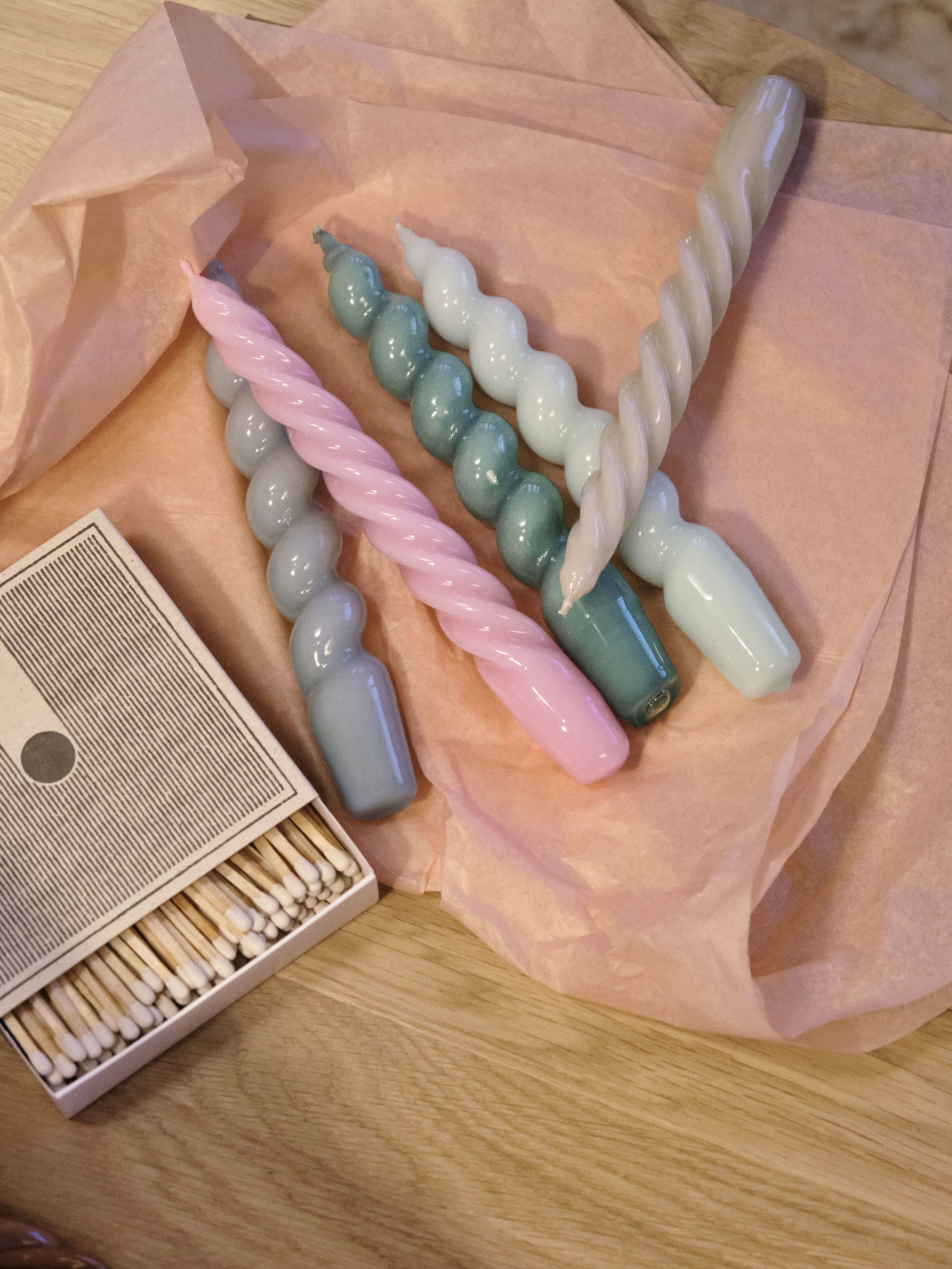 Candela Di Cera A Colonna Ø6x13.5cm - Lunga Durata (30 Ore), Made In EU, Multi Colore - Foto 6