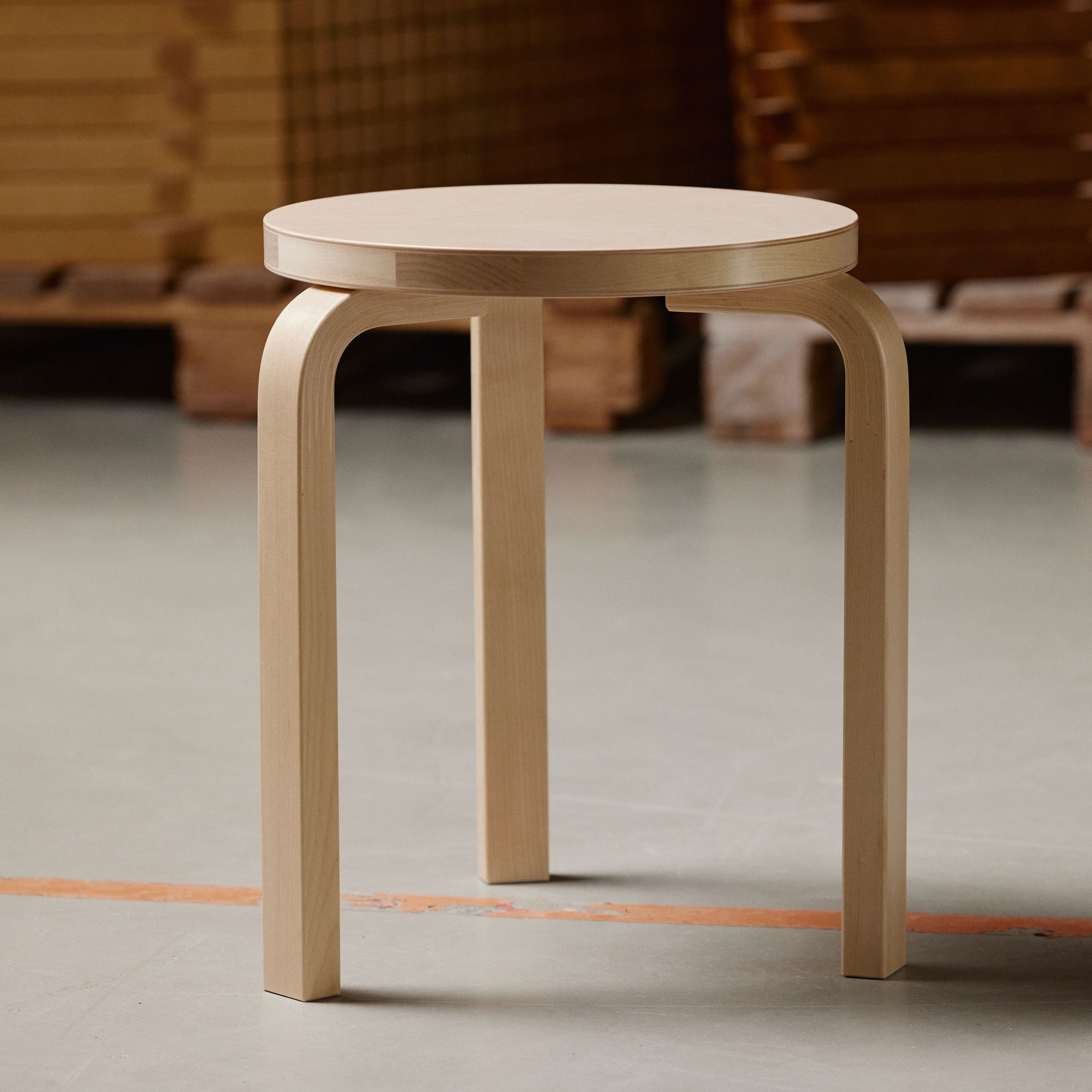 Artek Sgabello Piedi Legno Artek Sgabello Aalto E60, Blu Betulla