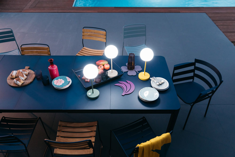 Lampe Ohne Kabel Mooon! LED Von Fermob - Violett Lampe Ohne Kabel Mooon! LED Von Fermob - Violett