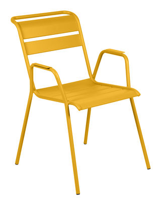 Mobilier - Chaises, fauteuils de salle à manger - Fauteuil empilable Monceau / Métal - Fermob - Miel - Acier peint
