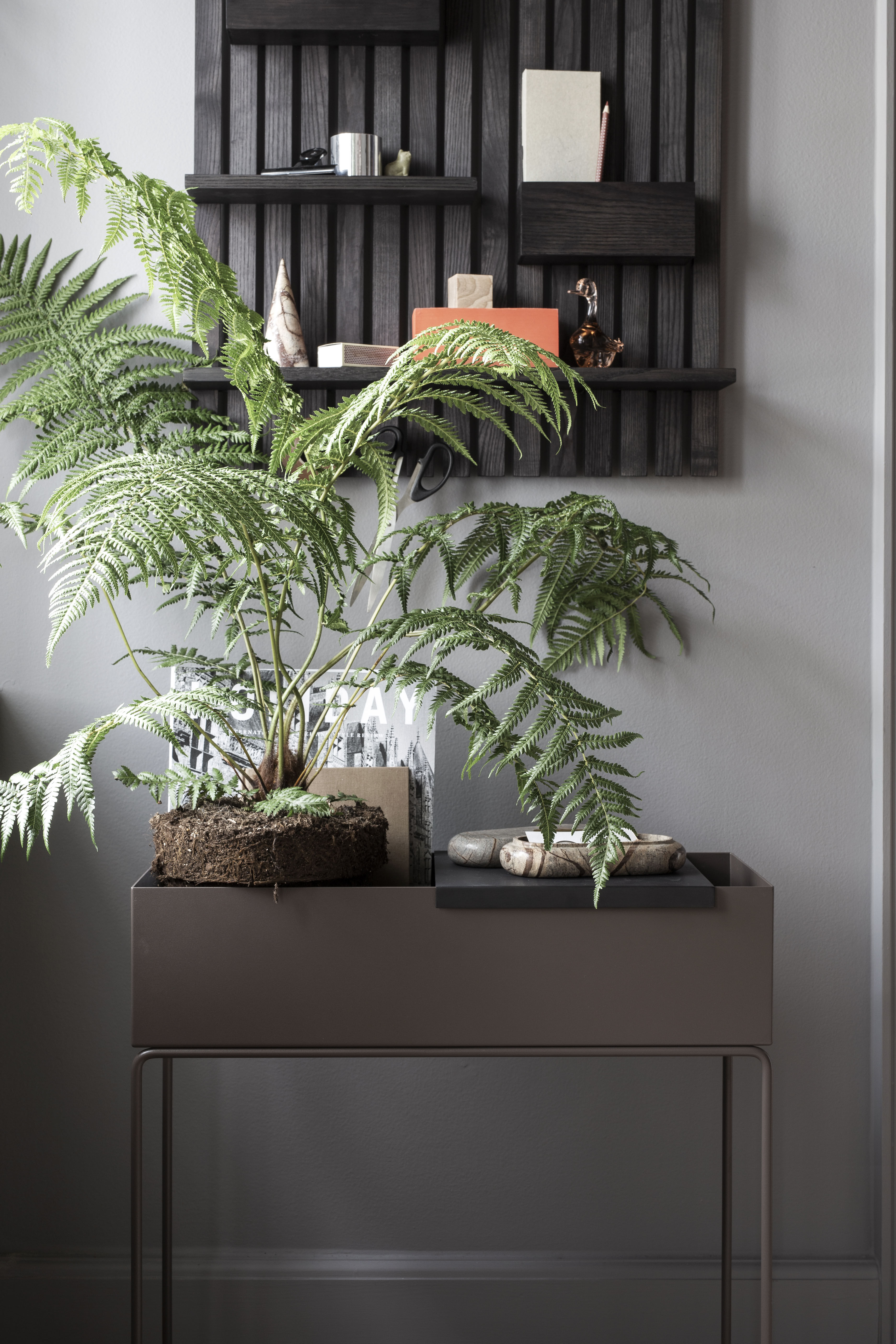Blumenkasten Plant Box von Ferm Living Grau Made In Design