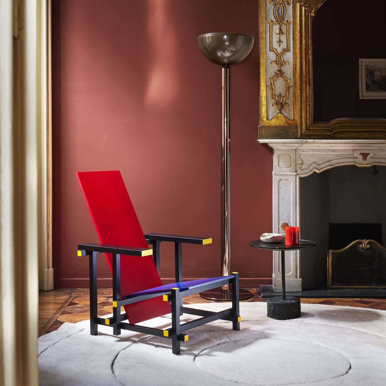 Arte Sedia Rossa E Blu Misure Poltrona Red And Blue Di CASSINA Blu