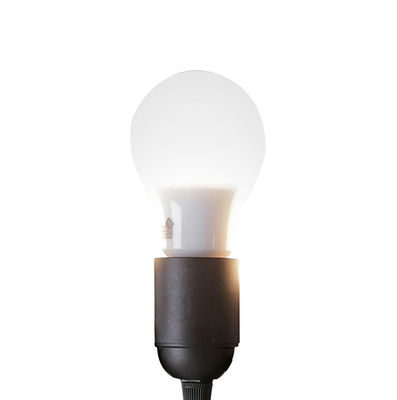 Karman - Ampoule LED E27 Ammpoules en Plastique - Couleur Blanc - 8.43 x 8.43 x 11 cm - Made In Desi