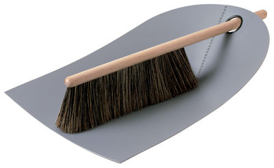 Tableware - Cleaning and storage - Dustpan & broom Brush and dustpan set - Dustpan and brush by Normann Copenhagen - Light Grey - Beechwood, Polypropylene