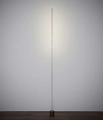 Illuminazione - Lampade da terra - Lampada a stelo Light stick di Catellani & Smith - Argento - Base nera - Metallo