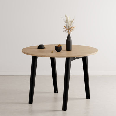 Möbel - Tische - New Modern Runder Tisch / Ø 110 cm - Öko-zertifizierte Eiche / 4 bis 6 Personen - TIPTOE - Graphit-Schwarz - Massive Tanne mit Eichenfurnier, thermolackierter Stahl